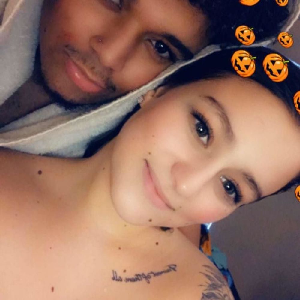 Meet your Posher, Tay